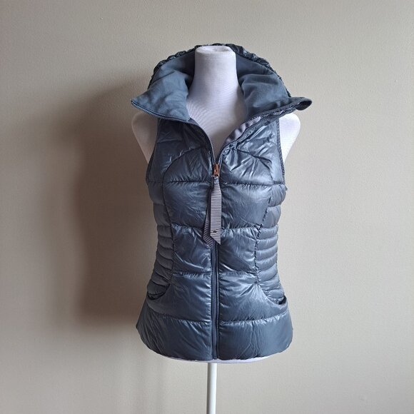 Lululemon Blue Denim Fluffin Awesome Vest Size 4 - Picture 2 of 10